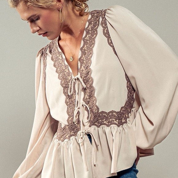 Boho Romantic Elegance Blouse - Picture 2 of 5